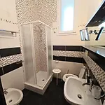 Leone 4* Roma